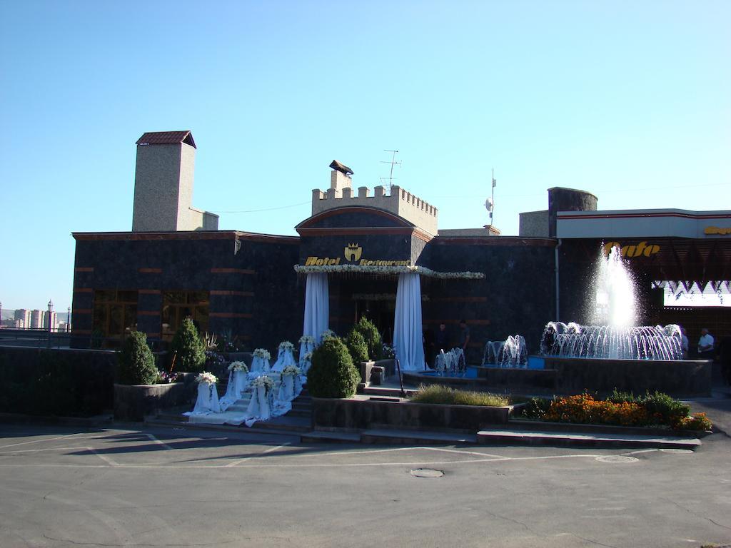 Nor Dzoraberd Hotel Complex Ereván Exterior foto